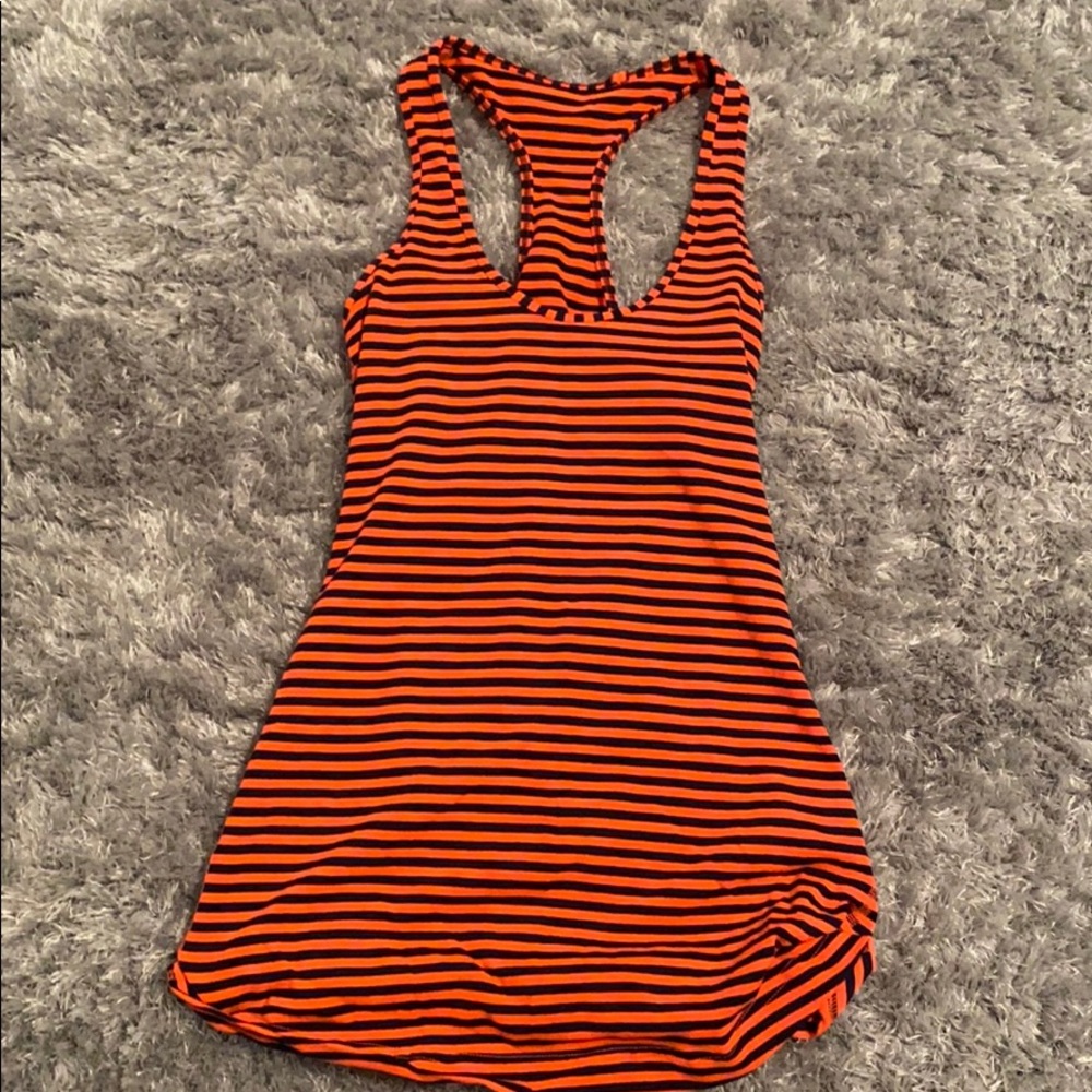lululemon tank new without tags!